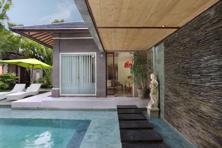 Swimming Pool 4