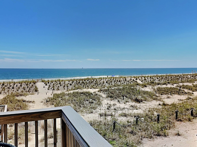 Others 4, Tybee Lights 112B by Tybee Vacation Rentals, Chatham
