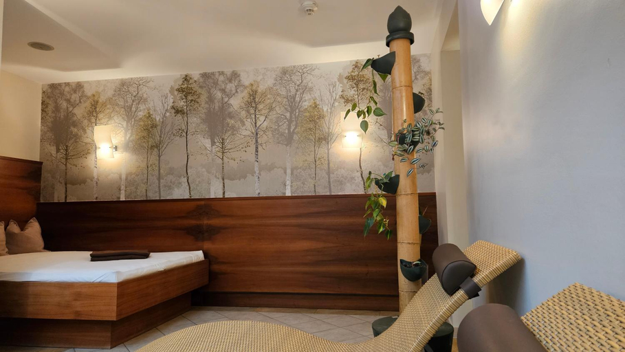 Bedroom, Hotel Untersberg, Salzburg Umgebung