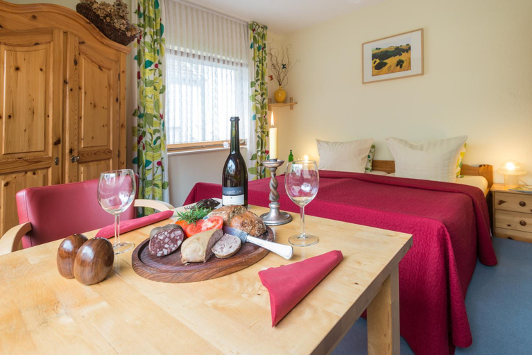 Bedroom 2, Hotel Fontana - ADULTS ONLY, Ahrweiler