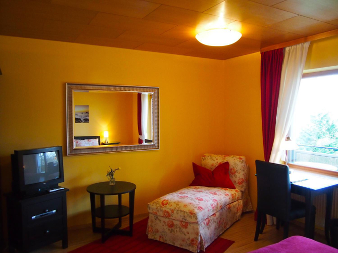 Bedroom 3, Berghotel Wintersberg, Rhein-Lahn-Kreis