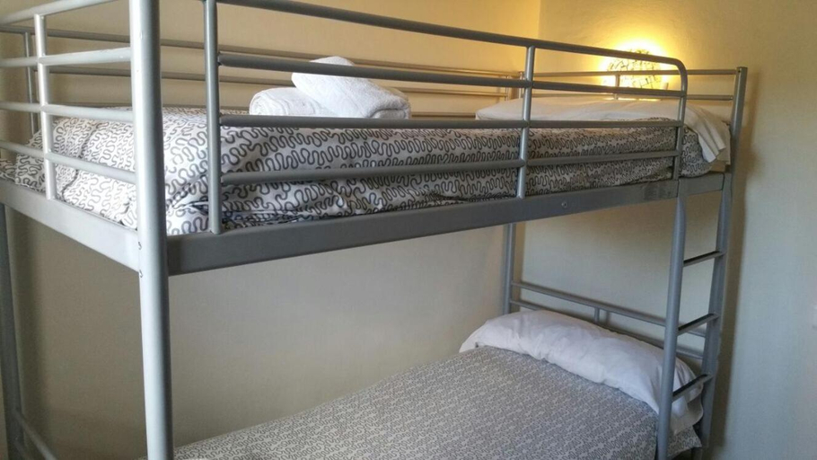 Bedroom 2, Hotel del Mar, Girona