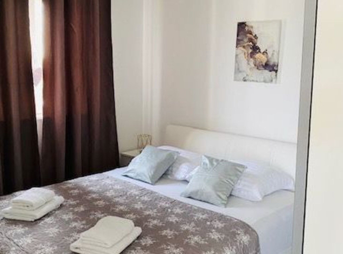 Bedroom 2, Villa Brazza, Milna