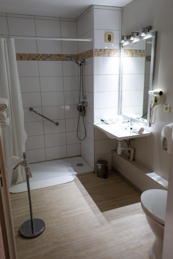 Bathroom 4, Hotel le Mas des Ponts d'Arles, Gard