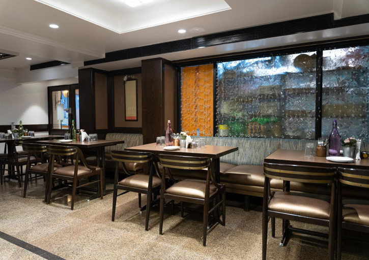 Food & Drinks 5, Regenta Place The Emerald, Mumbai Suburban