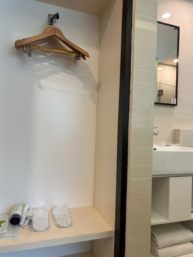Bathroom 11