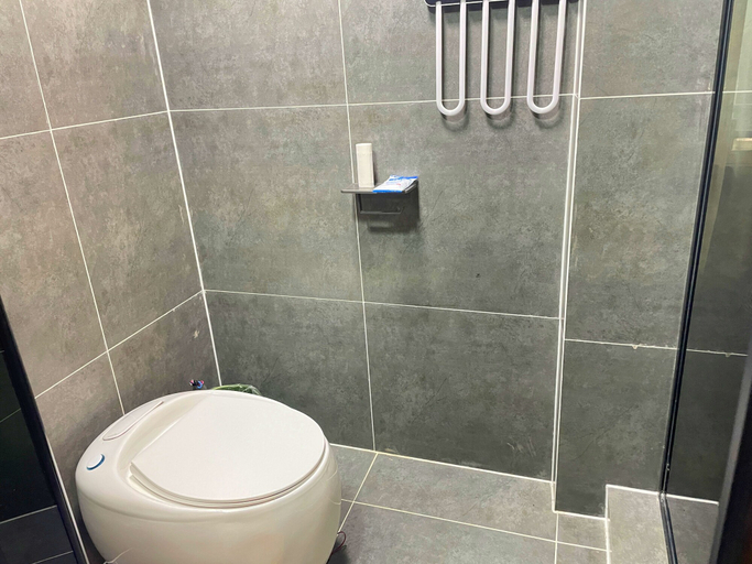 Bathroom 3, GeGeWu, Lijiang