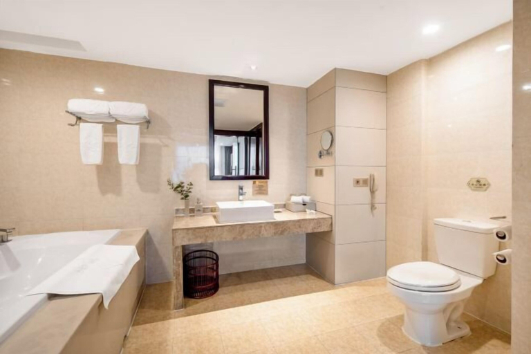 Bathroom 4, Emeishan Yue Garden Hotel, Leshan