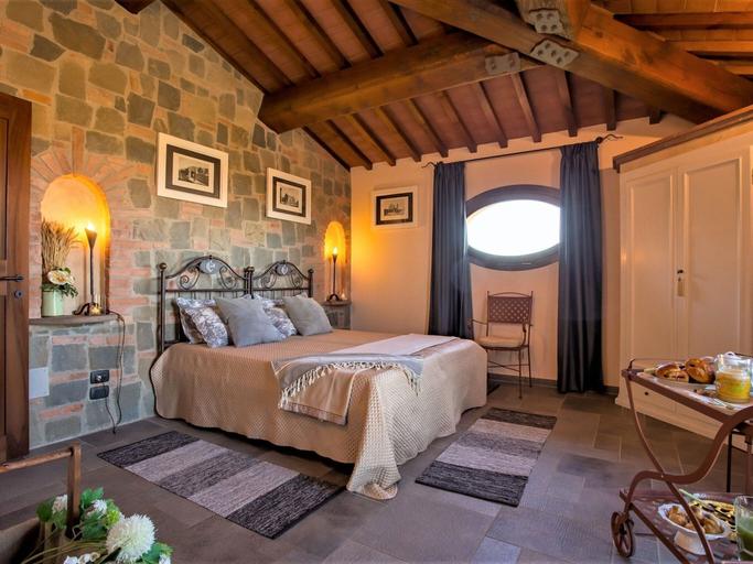 Room 2, Spacious Peccioli Villa, Pisa