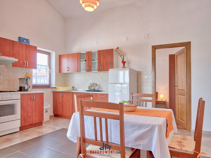 Private kitchen 3, Maja Apt 1 Comfortable Holiday Residence, Fažana