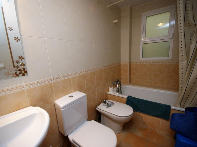 Bathroom 5, Belvilla by OYO Apartamento, Alicante