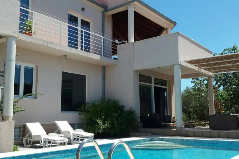Sport & Beauty 4, Apartments Villa Dona -two Bedroom Apartment With Shared Swimming Pool, Vela Luka