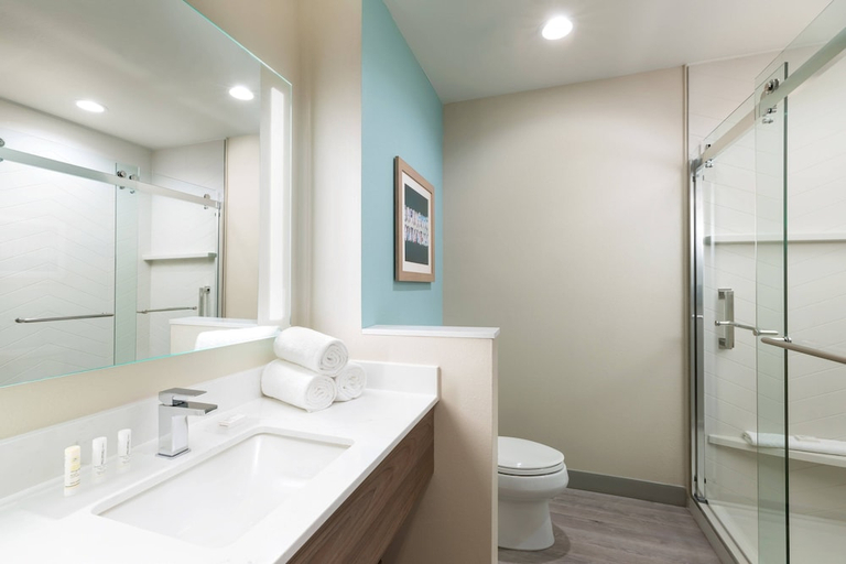 Bathroom 3, Fairfield Inn & Suites by Marriott Marathon Florida Keys, Monroe