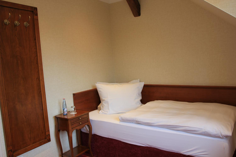 Bedroom 3, Boutiquehotel Schloßpalais, Harz