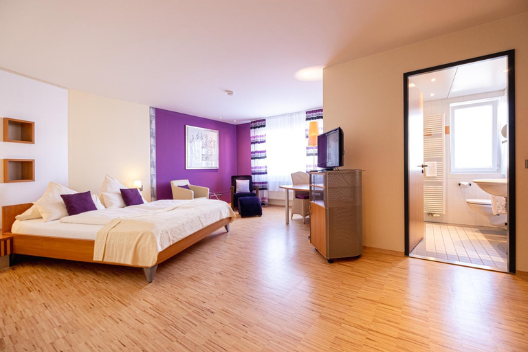 Bedroom 3, Hotel Am Froschbachel, Rastatt