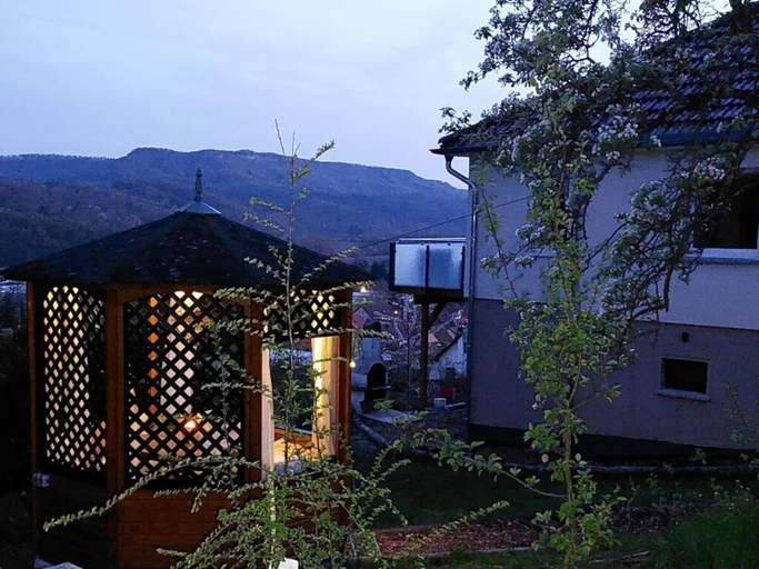 Exterior 4, Under the District Administrator's Mountain, Wartburgkreis