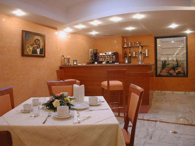 Food & Drinks 4, Hotel Dimora Adriana, Rome