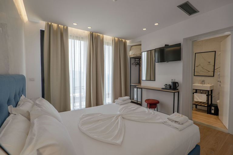 Bedroom 3, Art Hotel, Sarandës