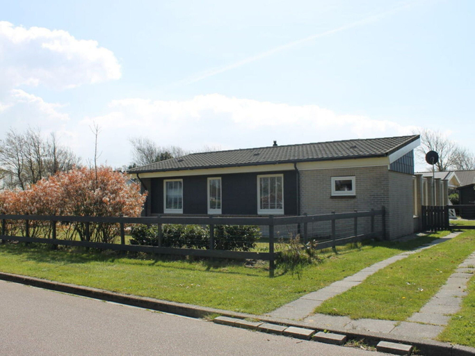 Exterior & Views 2, Lovely Apartment in Julianadorp, Den Helder