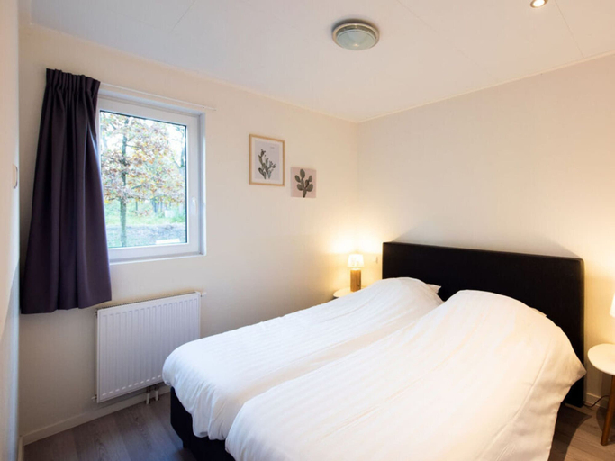 Room 5, Pavilion 6 People XL, Ooststellingwerf