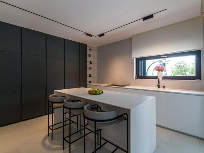 Others 5, Villa Valinka Ontwerp, Bale