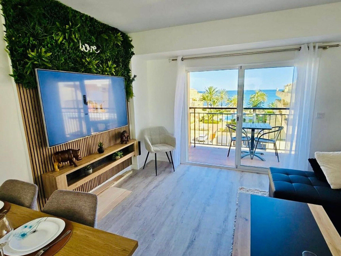 Dining 2, Beautiful Apartment in Denia With sea Views, Alicante