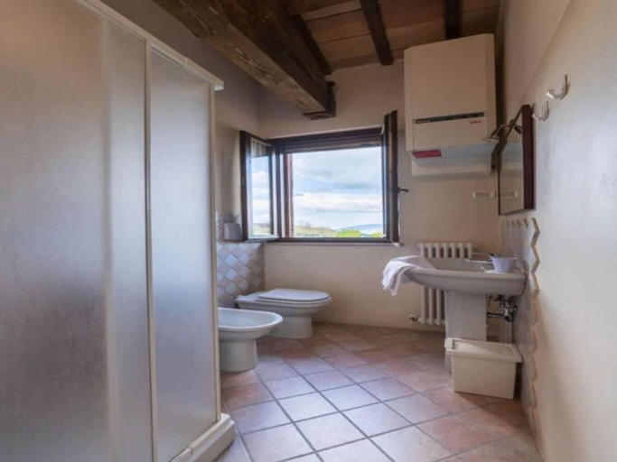 Bathroom, Belvilla by OYO Beautiful Panorama, Pesaro E Urbino