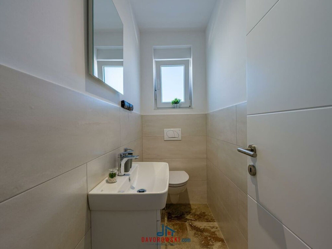 Bathroom 3, Villa Ema en Ana, Pula