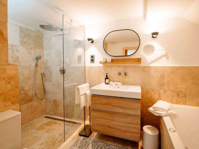 Bathroom 5, Abendscheins Hof, Main-Tauber-Kreis