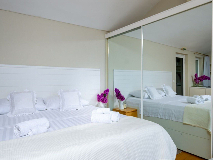 Room 5, Villa Lola - Four Bedroom Villa With Sea View, Pojezerje