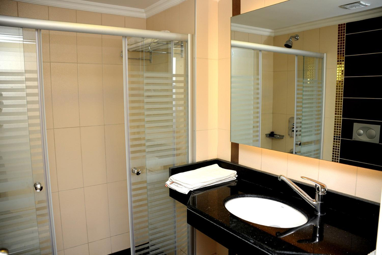 Bathroom 4, Sahinbey Hotel, Çankaya