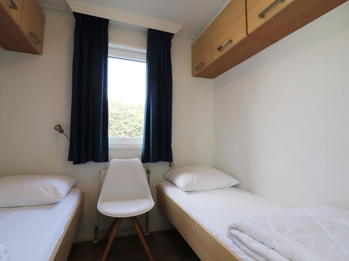 Room 3, Cottage in Grou With Water Sports Access, Boarnsterhim