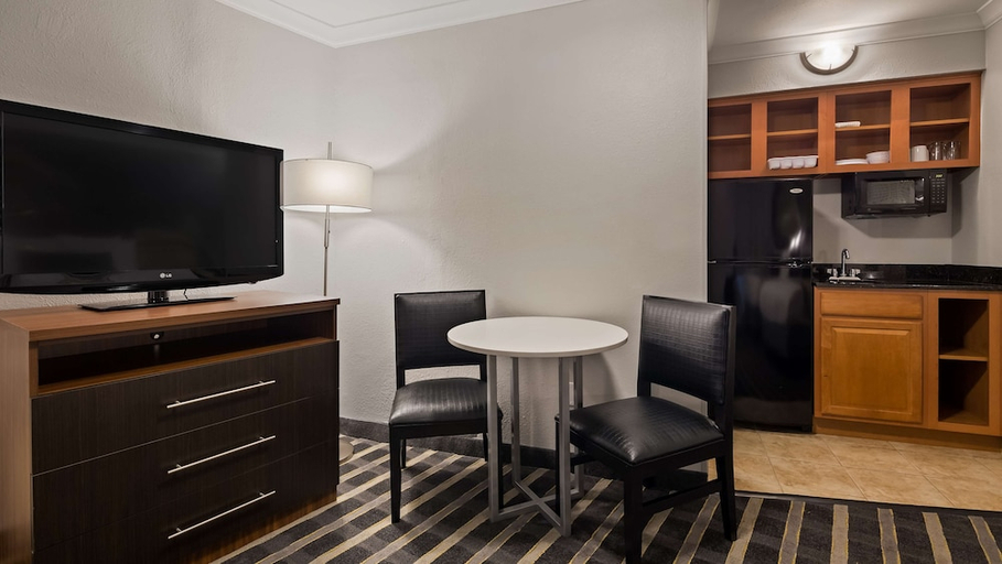 Others 4, Best Western Plus Milwaukee West, Milwaukee