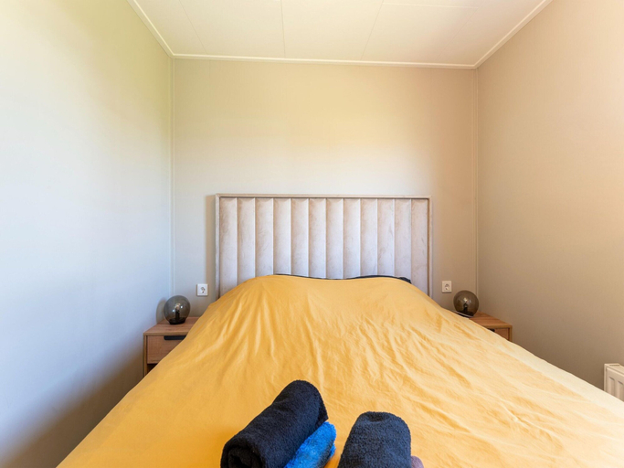 Room 4, Rural House on Park Near Molenschot, Gilze en Rijen