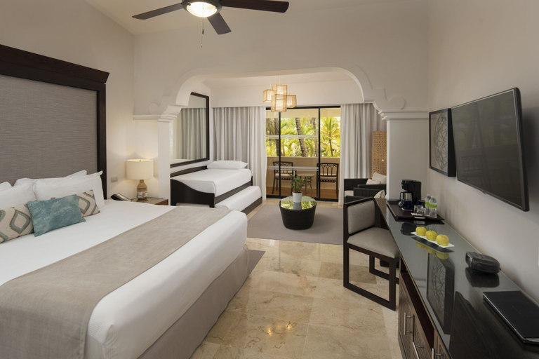 Bedroom 3, Melia Caribe Beach Resort - All Inclusive, Salvaleon de Higuey