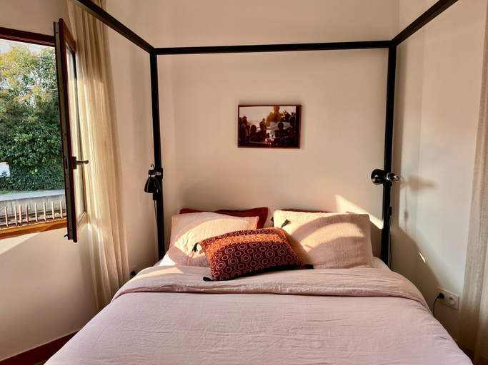 Room 3, Beautiful Fisherman's House at the Beach, Alpes-Maritimes