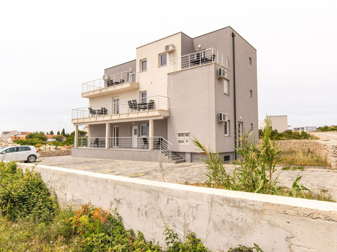 Exterior & Views 2, Apartment in Novalja Near Sea Beach, Novalja