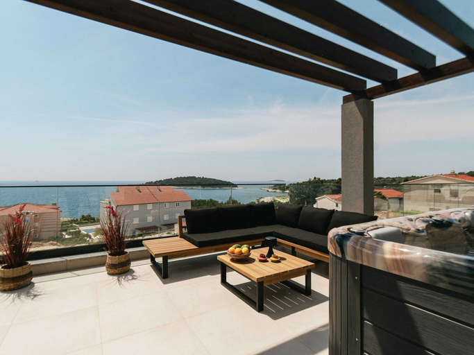 View from property 2, Villa La Ze - Three Bedroom Villa With Swimming Pool, Rogoznica