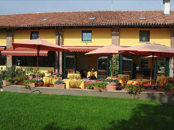 Exterior & Views 1, Hotel Cascina Marisa, Milano