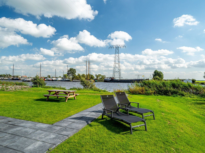 Exterior 5, Group Accommodation With Wellness in Friesland, Boarnsterhim
