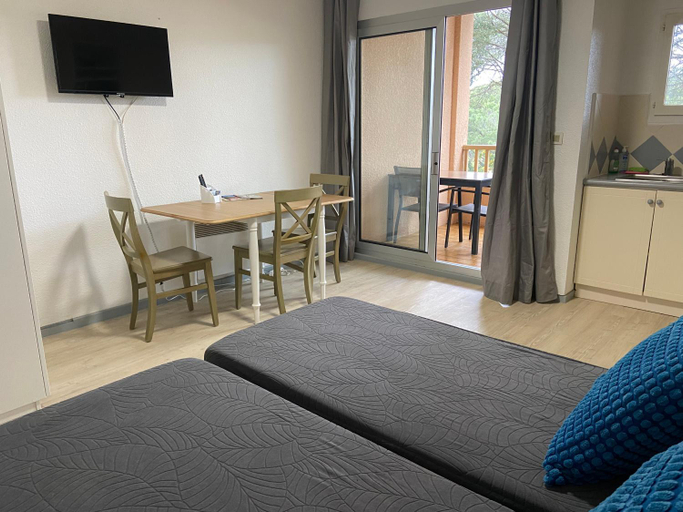 Others 5, Domaine Valescure vue Piscine ou Pinede - Wifi, Var