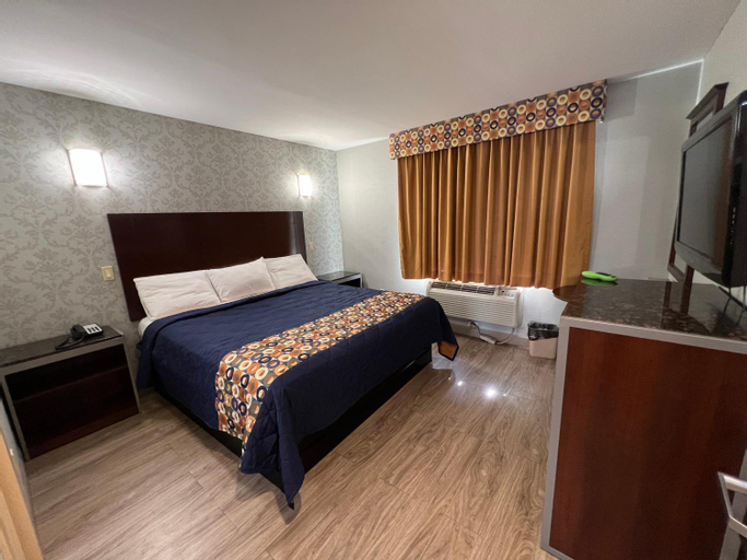 Bedroom 2, Atlantic Motor Inn, New York