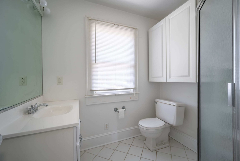 Bathroom, OCHG SeaFoam Ocean Front5, Worcester