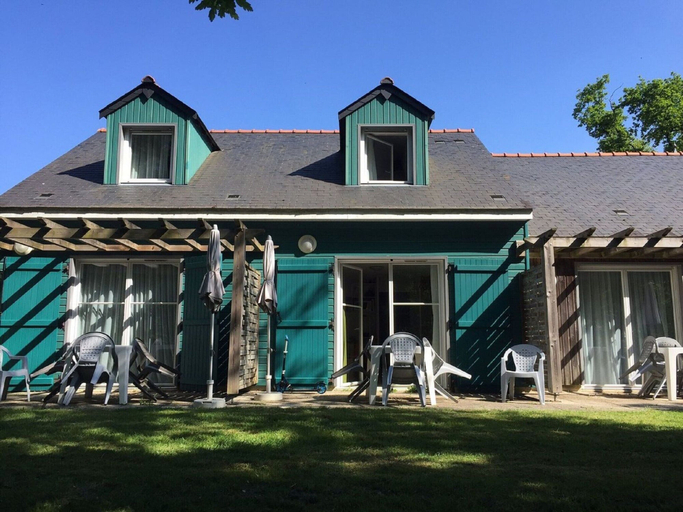 Exterior 4, Beautiful Holiday Home With Linen Package, Maine-et-Loire