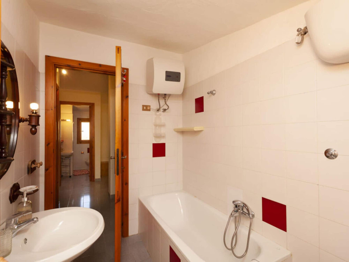 Bathroom 5, Villa Giulia wit Zandstrand, Cagliari