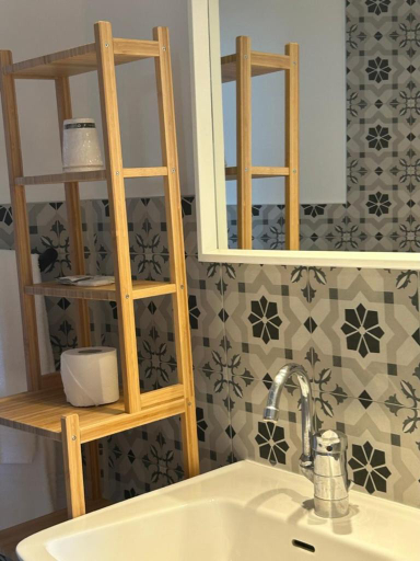 Bathroom 18