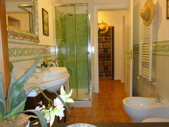 Bathroom 5, Holiday Home Biancospino, Lucca