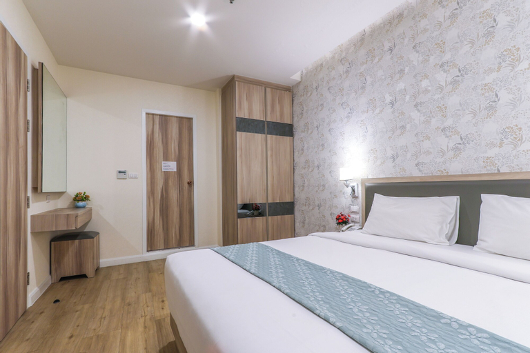 Bedroom 24