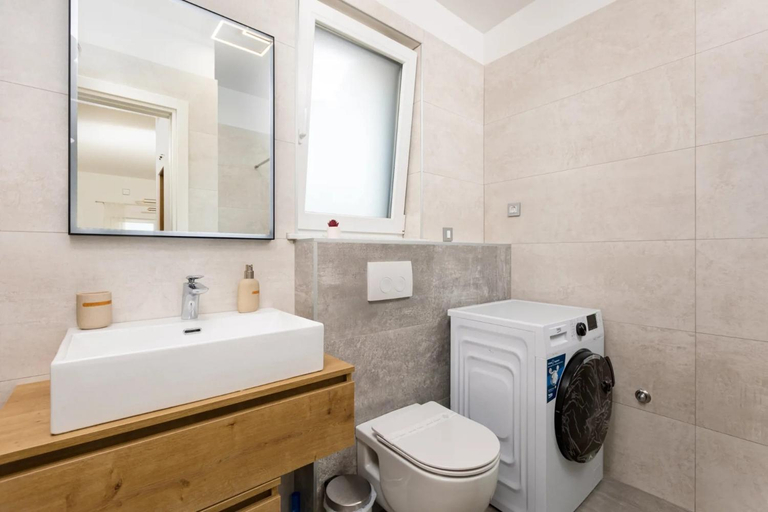 Bathroom 2, Apartments by the sea Vantacici, Krk - 21704, Malinska-Dubašnica