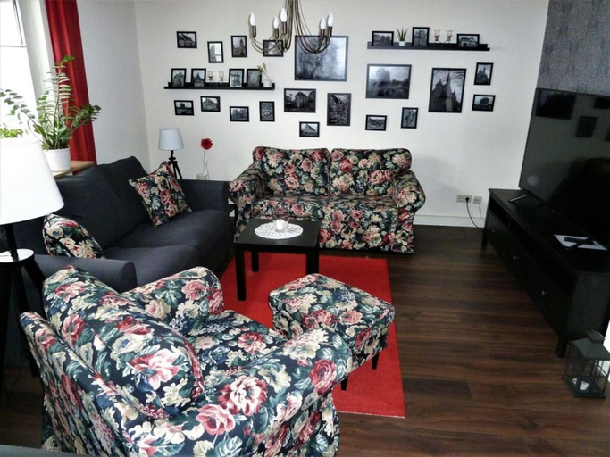 Primary image